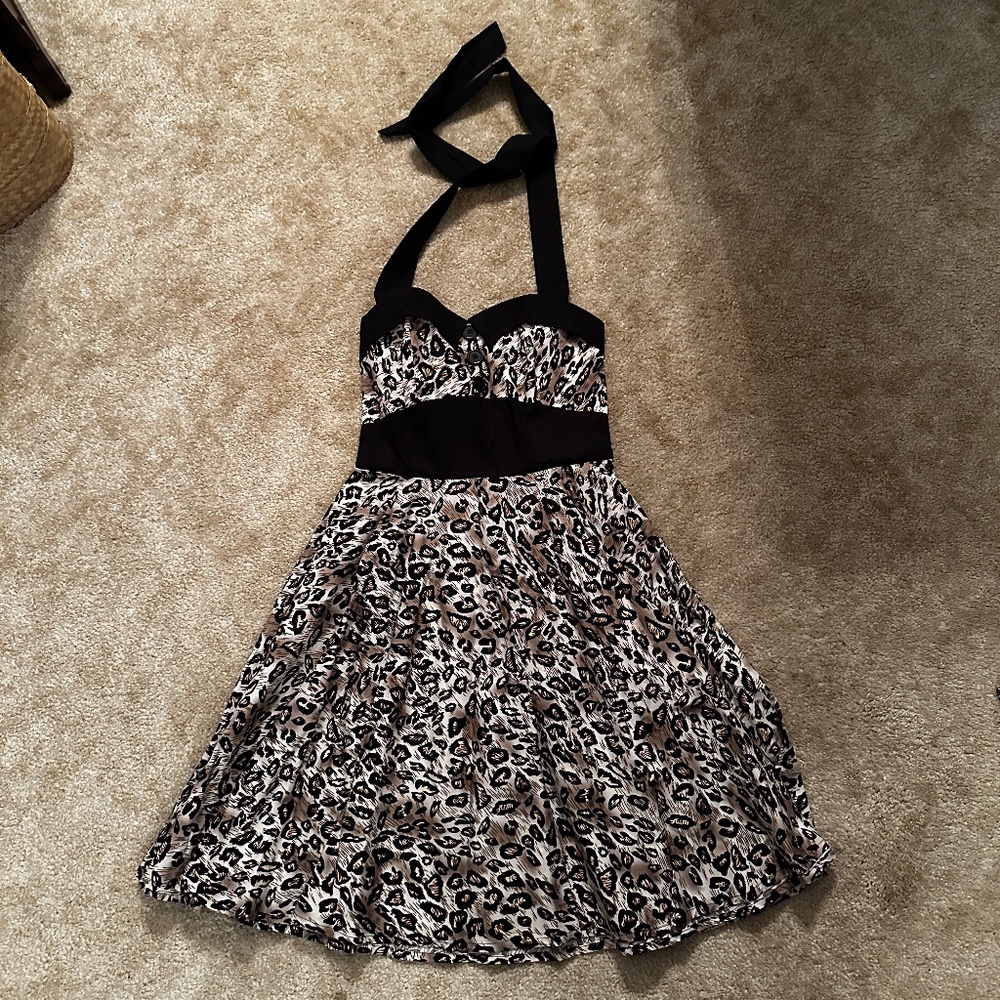 New Brown Leopard-like Print Fifties Chic Cotton Medium Dress Ties Behind Neck